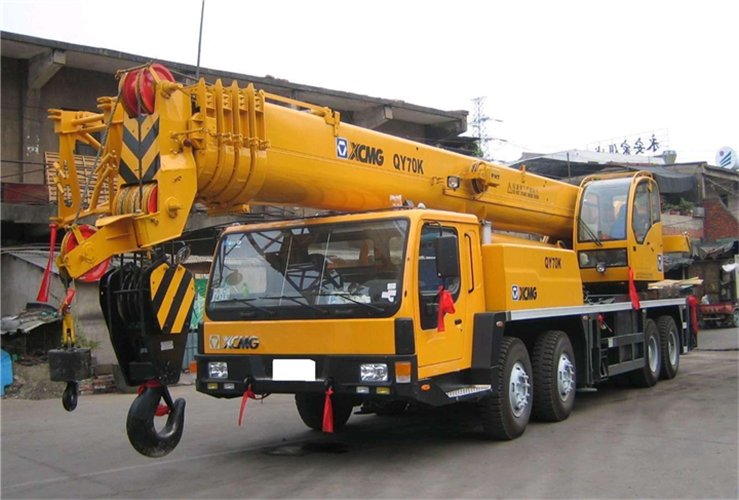 临夏吊车出租选择重点